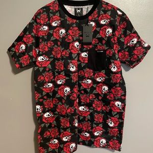 WXYZ skull/rose shirt